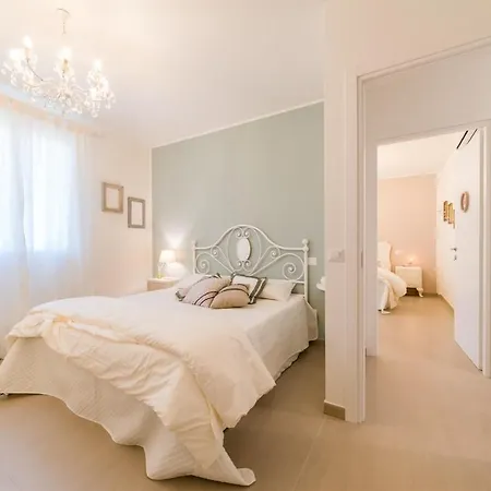 Villa Casa Di Eolo 8&2, Emma