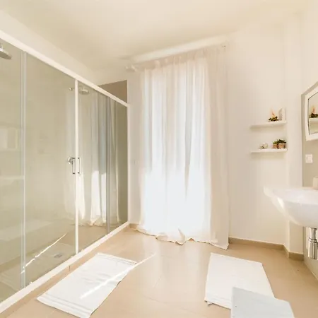 Casa Di Eolo 8&2, Emma