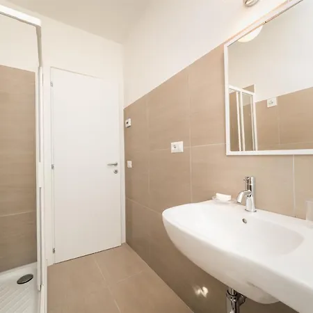 Casa Di Eolo 8&2, Emma *