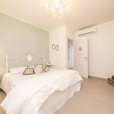 Casa Di Eolo 8&2, Emma * Montelupone